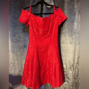 Vintage 90’s Red Lace Layered Roberta Bridal Cocktail Dress.  Size Juniors 3/4.